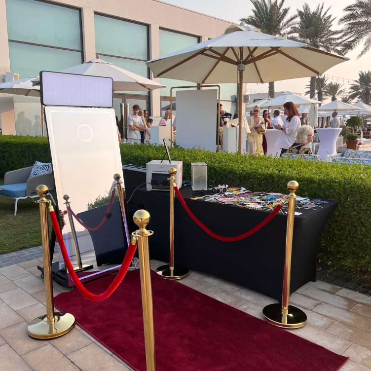 Magic Mirror Photobooth